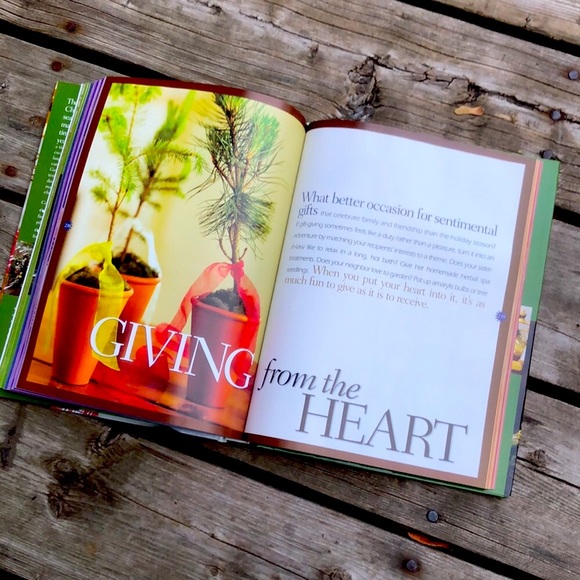 🎄 2001 Holiday Inspirations - Better Home and Garden - Coffee Table Book - Picture 6 of 13